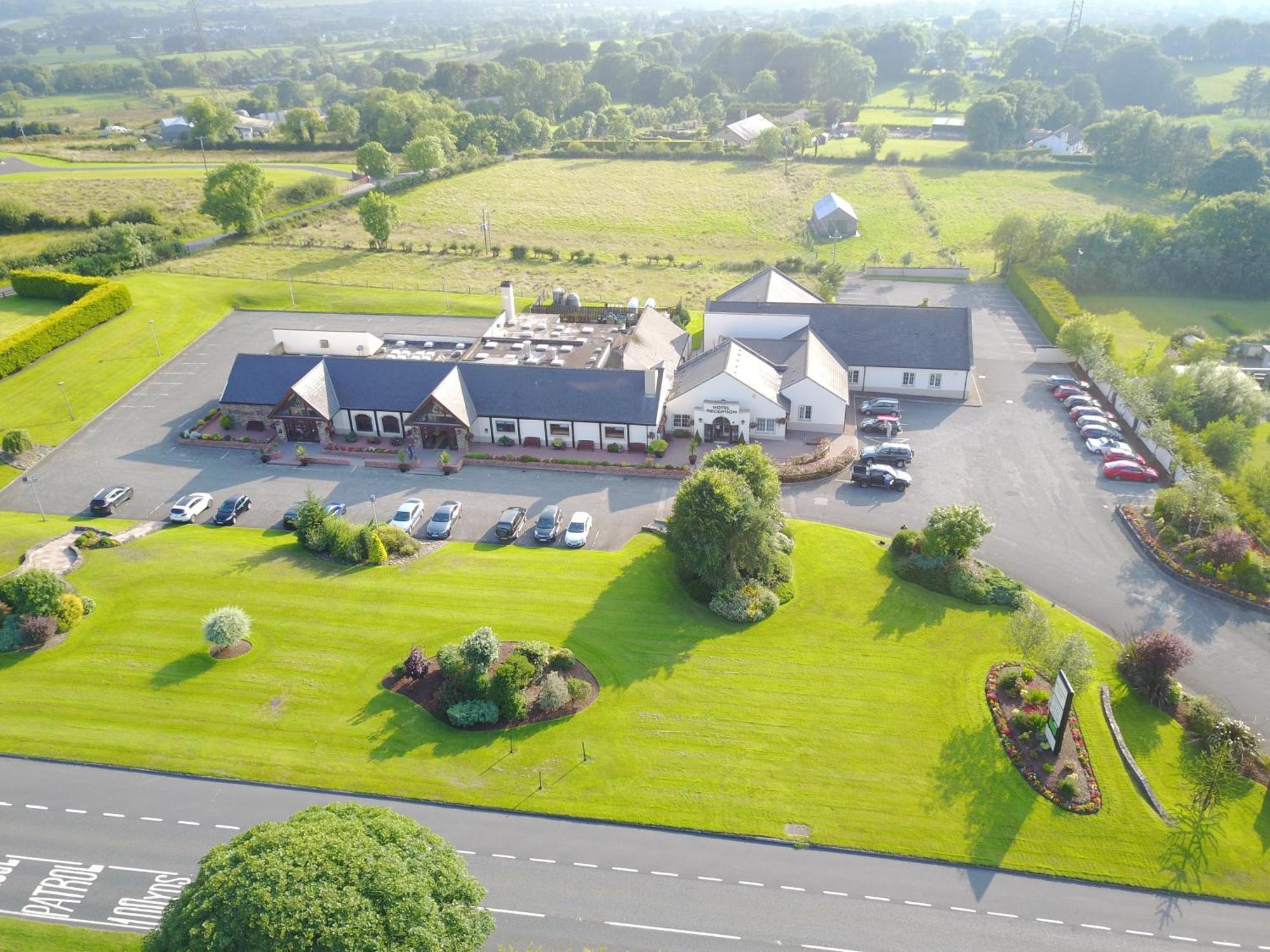 Ballymac Hotel Stonyford Exterior photo